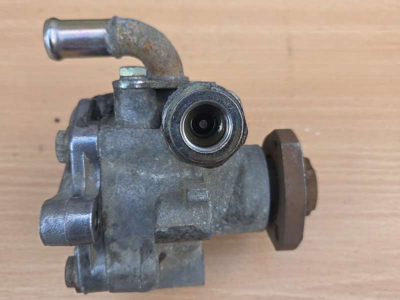 Хидравлична помпа за VW Golf 4 image