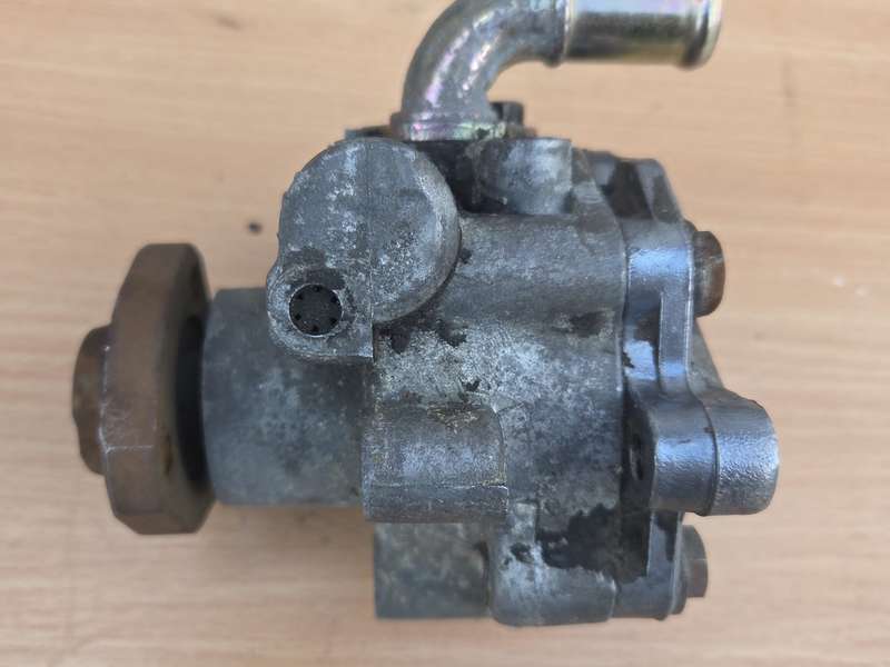 Хидравлична помпа за VW Golf 4 image