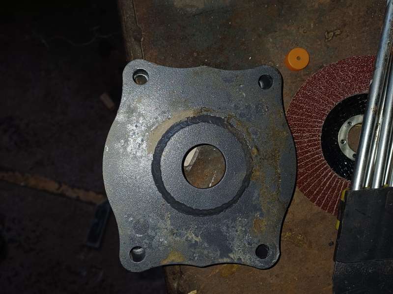 Продавам дистанционни втулки за тоарег 2002г-2007г image