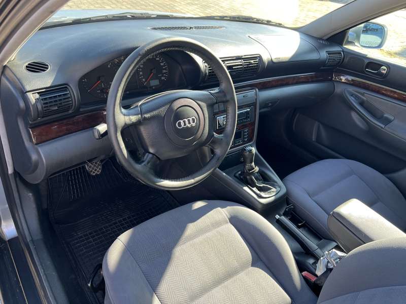 Audi A4 1.9 TDI image