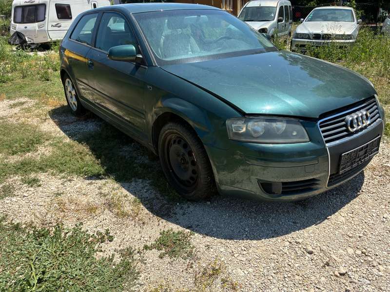 Audi 1.6i BGU. 102kc,  2004г. На части. image