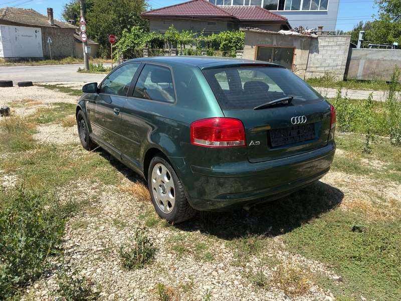 Audi 1.6i BGU. 102kc,  2004г. На части. image