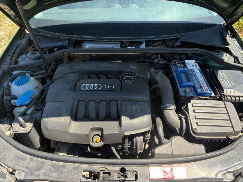 Audi 1.6i BGU. 102kc,  2004г. На части. image