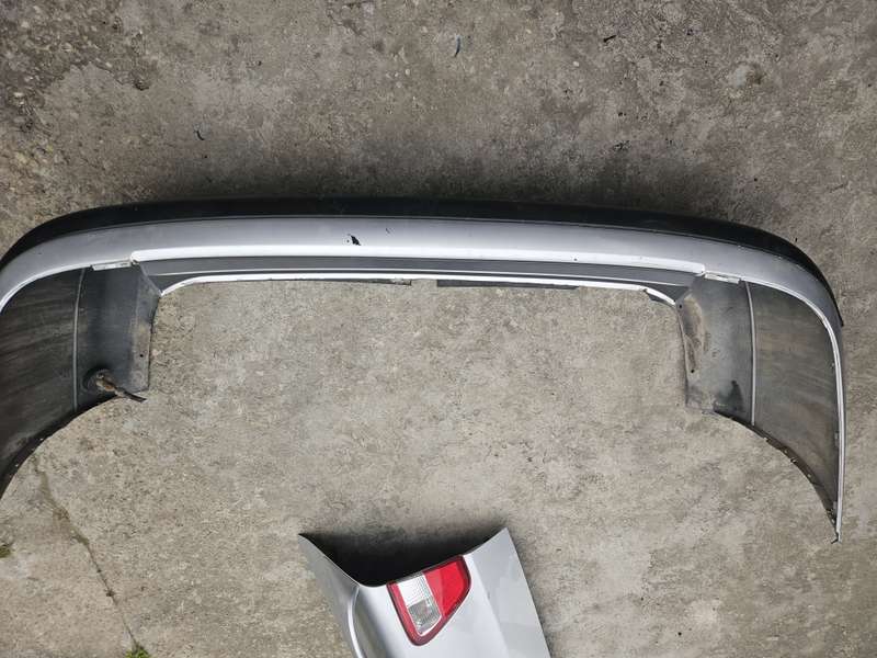 Продавам задна броня за сета кордоба image