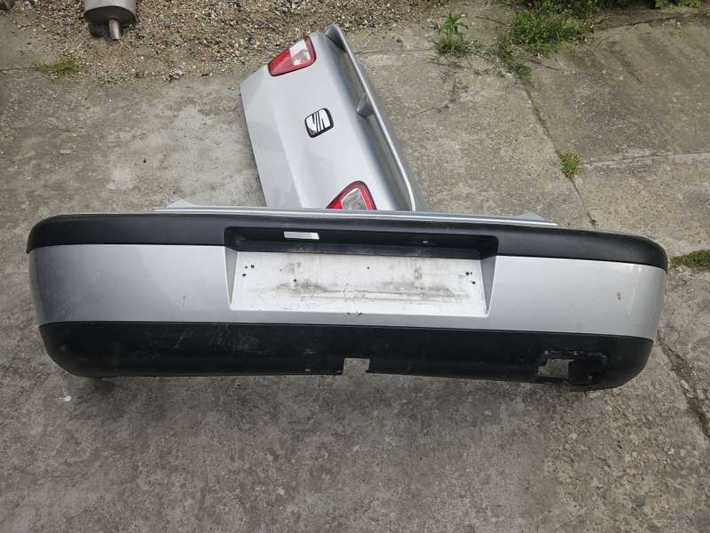 Продавам задна броня за сета кордоба image