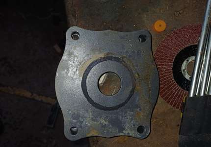 Продавам дистанционни втулки за тоарег 2002г-2007г image