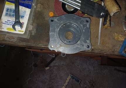 Продавам дистанционни втулки за тоарег 2002г-2007г image