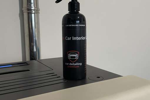 Препарат за почистване и запазване на палстмаси image